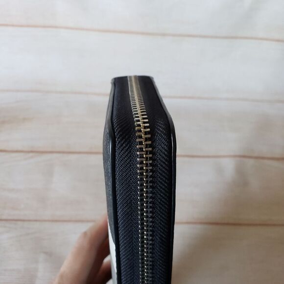 Michael Kors Color Block Signature Logo Zip Around Long Wallet Wristlet Black - Picture 6 of 16